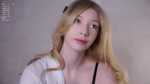 Lily online show from 05/20/26, 02:45