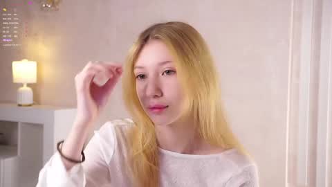 Lily online show from 05/31/26, 02:35