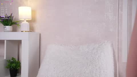 Lily online show from 05/31/26, 06:09