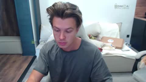 Alice and Sergey online show from 10/02/25, 08:21