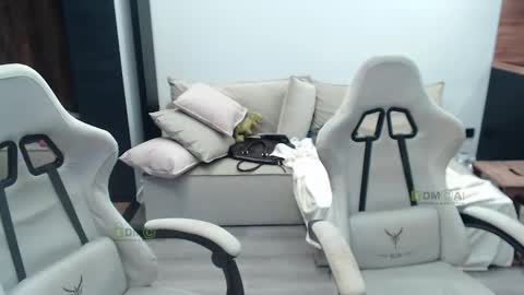 Alice and Sergey online show from 10/24/25, 07:16