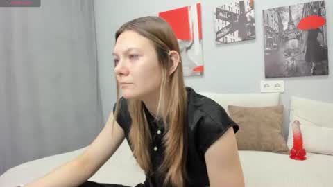 Snapshot of sunny__sammy chatting on 07/17/26, 01:34 Sammy online show from 07/17/26, 01:34