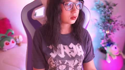 Snapshot of sunny_flower_ chatting on 02/10/26, 02:26 SUNNY online show from 02/10/26, 02:26