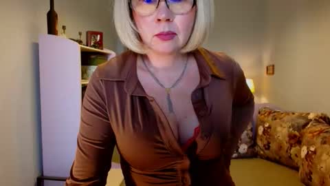 Sunny Katty online show from 04/13/26, 09:48