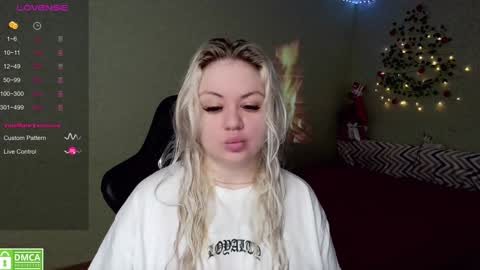 sunny mood online show from 12/24/24, 06:28