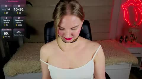 Snapshot of sunny_nicoleee chatting on 05/22/26, 01:24 sunny_nicoleee online show from 05/22/26, 01:24