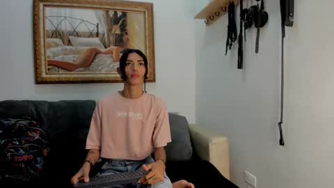 Sunny online show from 12/23/25, 01:58