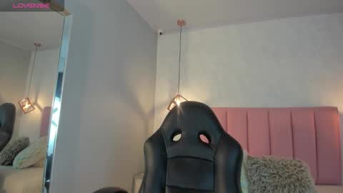  S U N N Y online show from 11/13/25, 12:26