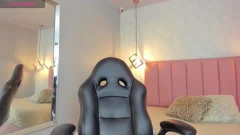  S U N N Y online show from 02/19/26, 12:34