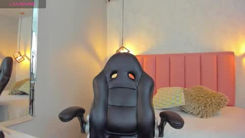  S U N N Y online show from 02/21/26, 11:22