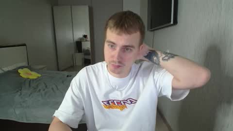 Snapshot of sunnydiamonds122 chatting on 10/13/25, 04:40 Rogher  Diana online show from 10/13/25, 04:40