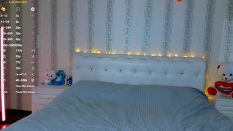 Sunny online show from 04/14/26, 07:20