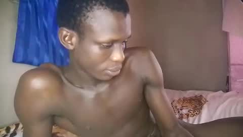 Sunnyblack2 online show from 03/12/25, 09:34