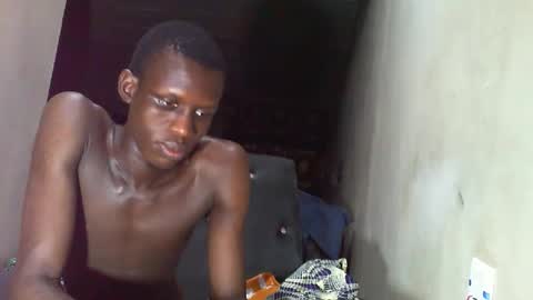 Sunnyblack2 online show from 12/15/25, 09:08