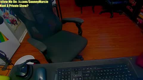 Sunny Marcie online show from 03/04/25, 11:32