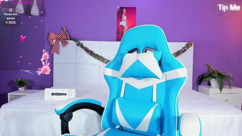      online show from 01/30/25, 01:53