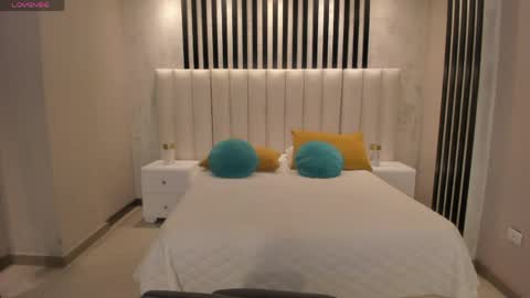 Sunny Rivers online show from 03/27/26, 05:23