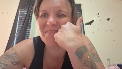 Snapshot of sunnytrix chatting on 11/29/25, 09:40 Sunnytrix online show from 11/29/25, 09:40