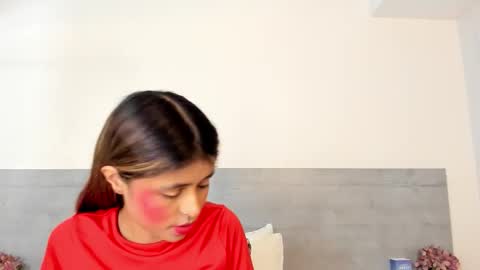 sunnywhitee online show from 03/07/26, 07:00