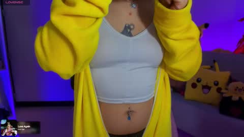 Snapshot of sunofureku_melody chatting on 09/16/25, 12:17 RAVENCLAU GIRL online show from 09/16/25, 12:17