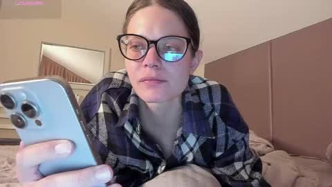 Effie Beautiful girl and Sunsay lucky boy online show from 04/12/26, 04:34