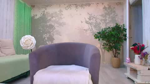 Snapshot of sunshine13_ chatting on 04/29/26, 05:30 Eva online show from 04/29/26, 05:30