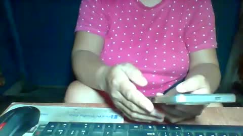 Snapshot of sunshine_789 chatting on 05/10/26, 08:36 sunshine_789 online show from 05/10/26, 08:36
