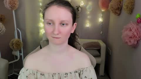 Snapshot of sunshine_blaze chatting on 05/26/26, 05:20 Alice online show from 05/26/26, 05:20