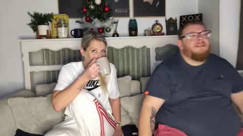 Ava online show from 12/18/25, 09:04