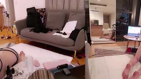 Snapshot of sunshine_sissy chatting on 12/12/24, 04:32 Sunshine online show from 12/12/24, 04:32