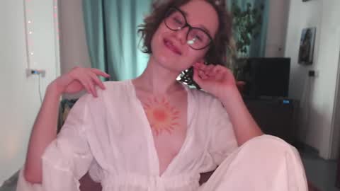 Hella online show from 04/18/26, 10:54