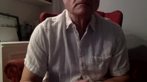 Snapshot of suntrdr077 chatting on 03/03/26, 11:10 suntrdr077 online show from 03/03/26, 11:10