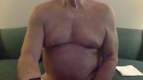 suntrdr077 online show from 04/19/26, 04:06