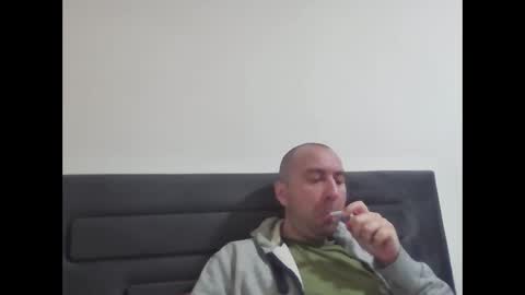 super42835015 online show from 09/26/25, 03:16