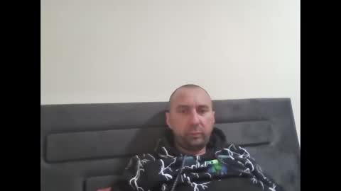 super42835015 online show from 10/07/25, 06:27