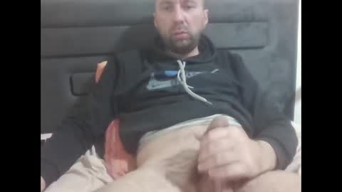 super42835015 online show from 12/14/25, 06:34