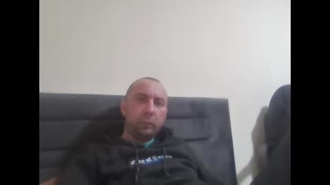 super42835015 online show from 04/01/26, 07:33