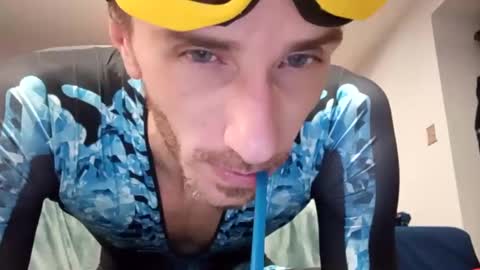 Snapshot of super_dave88 chatting on 01/17/25, 05:11 Super dave88 online show from 01/17/25, 05:11