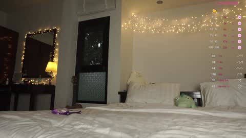 Milana Scarlett online show from 10/10/25, 11:15