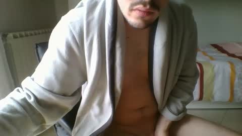 Snapshot of superbirdman12345 chatting on 02/18/25, 09:21 Bighead online show from 02/18/25, 09:21