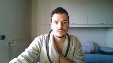 Snapshot of superbirdman12345 chatting on 11/18/25, 10:41 Bighead online show from 11/18/25, 10:41