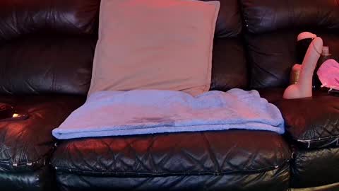 Snapshot of superduty5speed chatting on 01/21/25, 03:26 Thomas online show from 01/21/25, 03:26