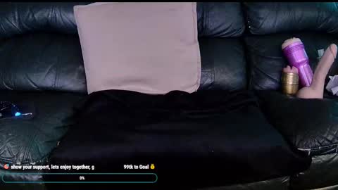 Snapshot of superduty5speed chatting on 02/18/25, 03:21 Thomas online show from 02/18/25, 03:21