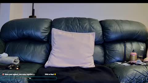 Snapshot of superduty5speed chatting on 09/27/25, 04:12 Thomas online show from 09/27/25, 04:12