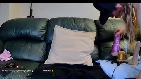 Snapshot of superduty5speed chatting on 10/05/25, 06:50 Thomas online show from 10/05/25, 06:50