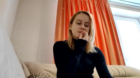 Annie online show from 01/18/25, 09:02