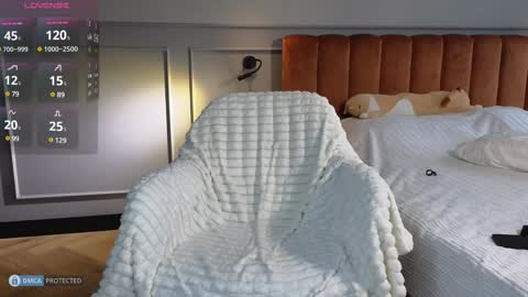 Snapshot of superhot2cb chatting on 01/07/25, 01:14 Anna online show from 01/07/25, 01:14