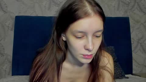Snapshot of superior_cat chatting on 12/20/24, 05:14 Una online show from 12/20/24, 05:14