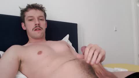 superkleber2 online show from 10/11/25, 09:52