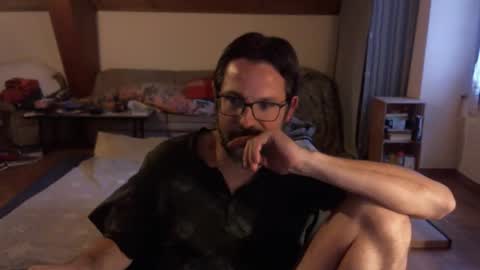 Snapshot of supersquirrel81 chatting on 09/12/25, 05:35 supersquirrel81 online show from 09/12/25, 05:35